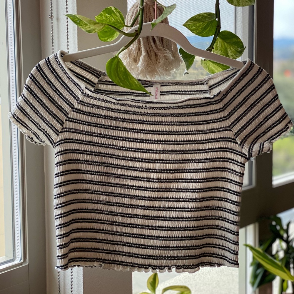 Off Shoulder Cropped Shirt